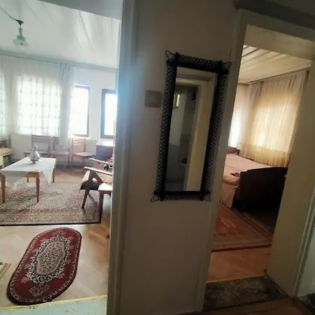 Сasa de vacaciones Afyon Kalesi Eteklerinde Bir Yer